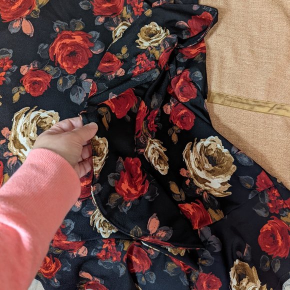 โSOLDโ Party Time Dress! ๐ - Picture 7 of 7